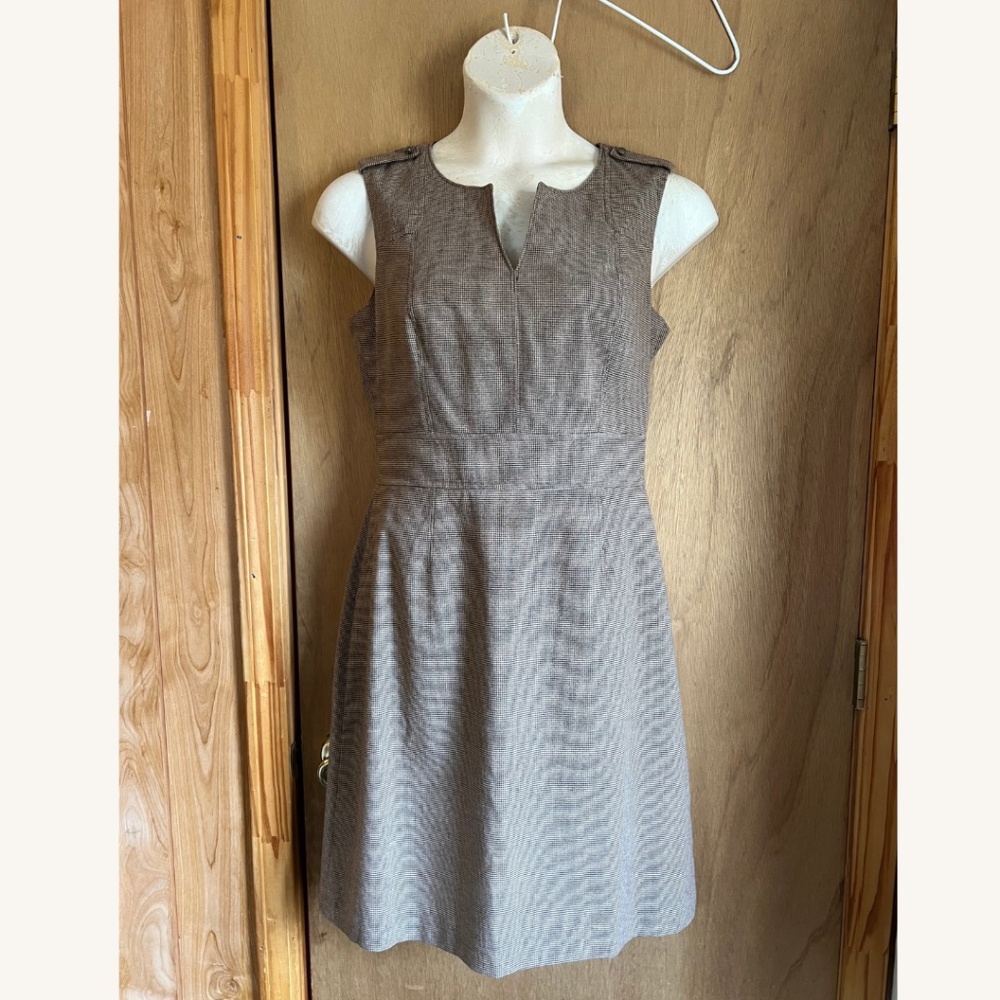 Banana Republic Italian Fabric Sleeveless Dress — 12
